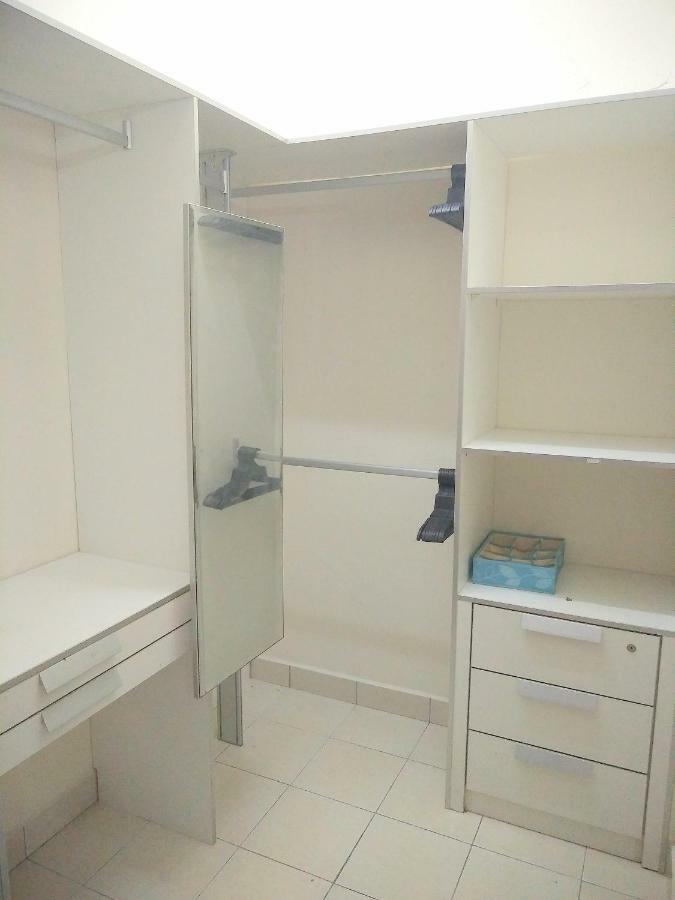 E&A Homestay Klia/ Sepang/ Nilai Buitenkant foto
